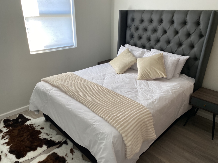 To Let 2 Bedroom Property for Rent in Table View Western Cape